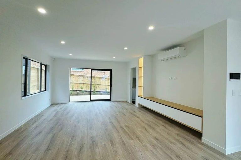 Photo of property in 12b Union Road, Howick, Auckland, 2014