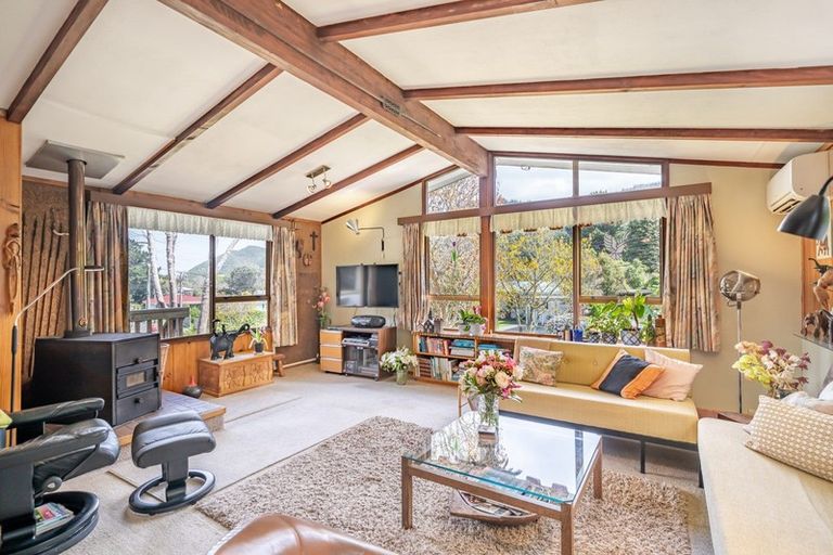 Photo of property in 3 Whangakoko Grove, Birchville, Upper Hutt, 5018