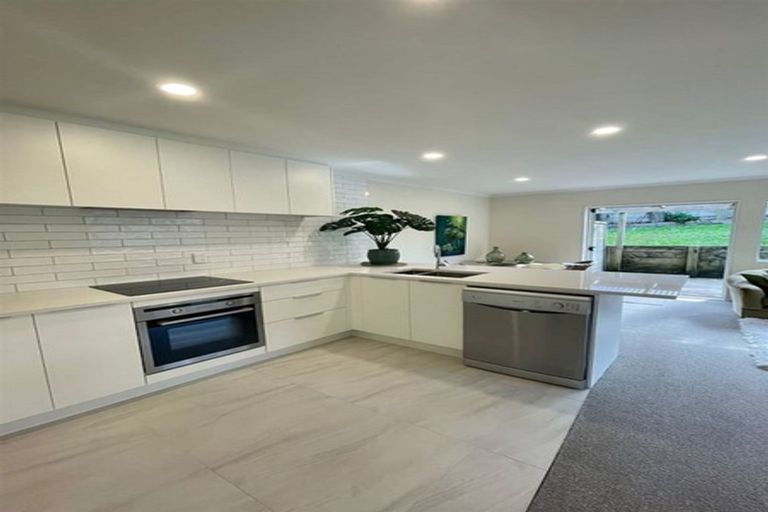 Photo of property in 13/61 The Avenue, Albany, Auckland, 0632