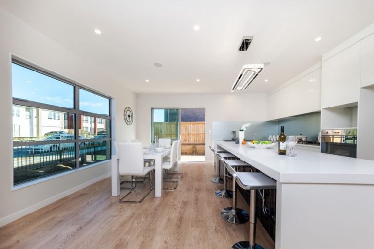 Photo of property in 5 Timmer Road, Flat Bush, Auckland, 2019