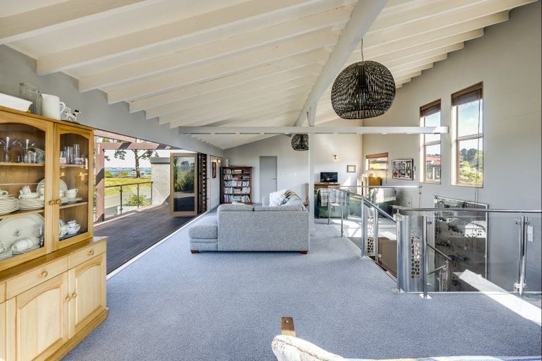 Photo of property in 54 Le Quesne Road, Bay View, Napier, 4104