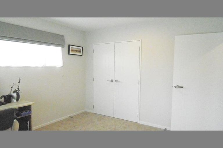 Photo of property in 26 Craigs Way, Hobsonville, Auckland, 0616