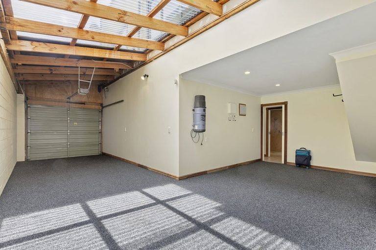 Photo of property in 10 Ocean Parade, Pukerua Bay, 5026