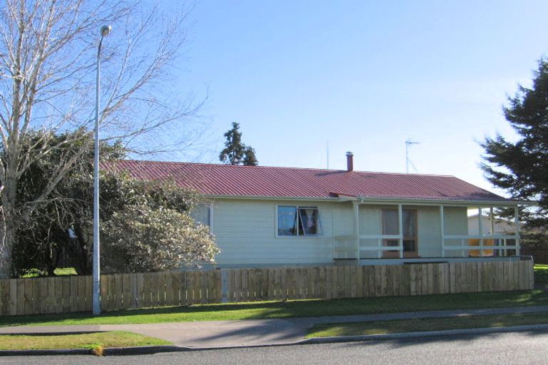 Photo of property in 46 Breckons Avenue, Nawton, Hamilton, 3200