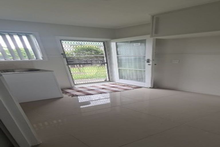 Photo of property in 2/81 Puhinui Road, Papatoetoe, Auckland, 2104