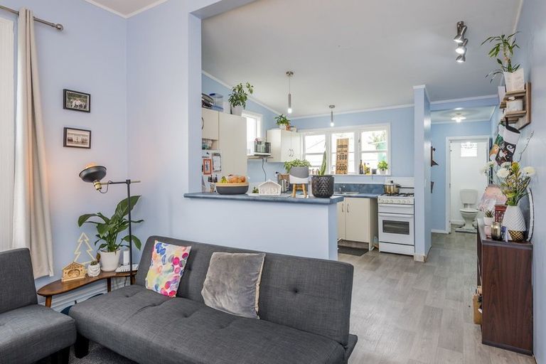 Photo of property in 123 Cambridge Street, Levin, 5510