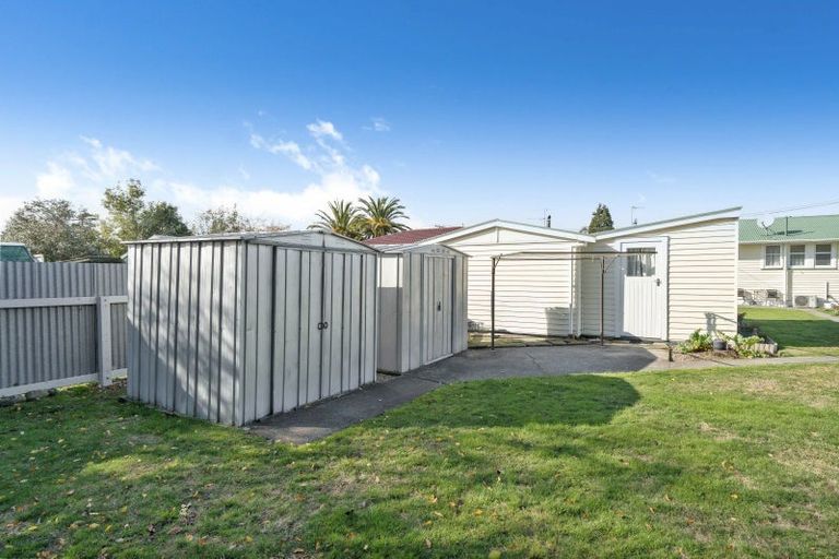 Photo of property in 9 Madden Place, Solway, Masterton, 5810