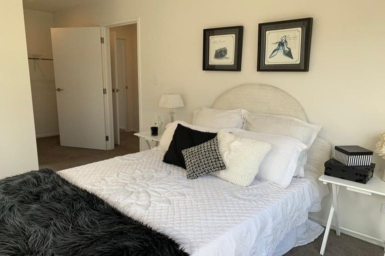 Photo of property in 7 Poutawa Lane, Clarks Beach, 2122