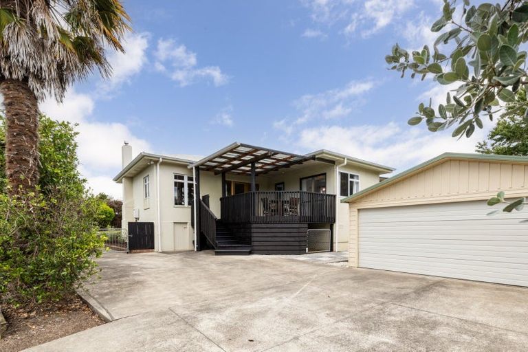 Photo of property in 13 Mchardy Street, Havelock North, 4130