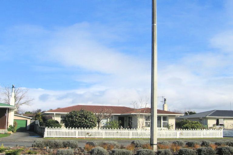 Photo of property in 37 Flaxmere Avenue, Flaxmere, Hastings, 4120