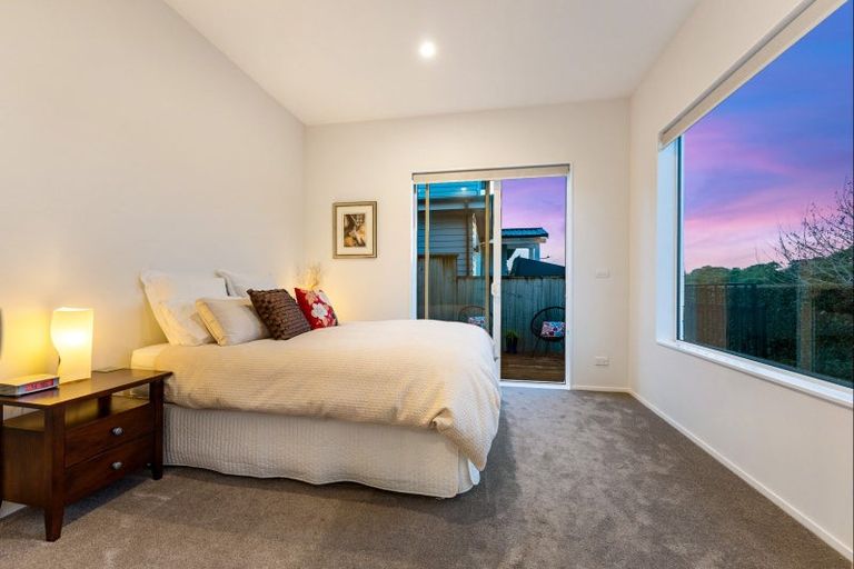 Photo of property in 14 Tauwaka Crescent, Riverhead, 0820