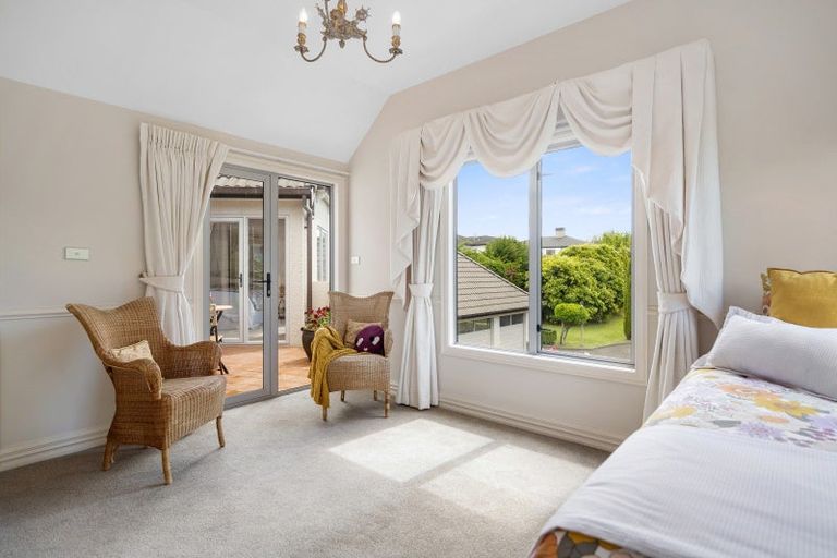 Photo of property in 33 Seymour Road, Mellons Bay, Auckland, 2014