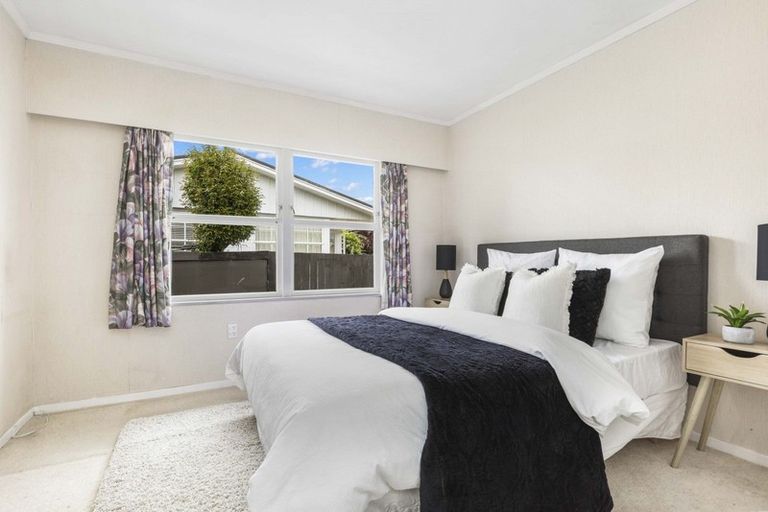 Photo of property in 22 Kensington Place, Fairfield, Hamilton, 3214