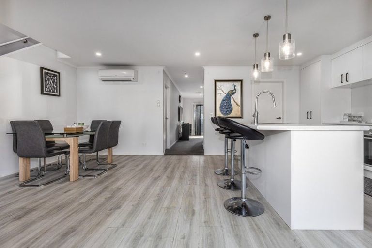 Photo of property in 34 Bluff Road, Kenepuru, Porirua, 5022