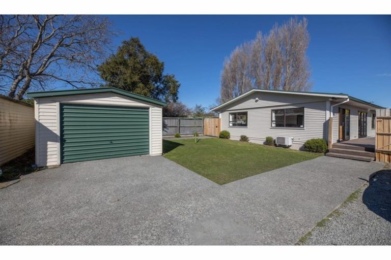 Photo of property in 166a Breezes Road, Aranui, Christchurch, 8061