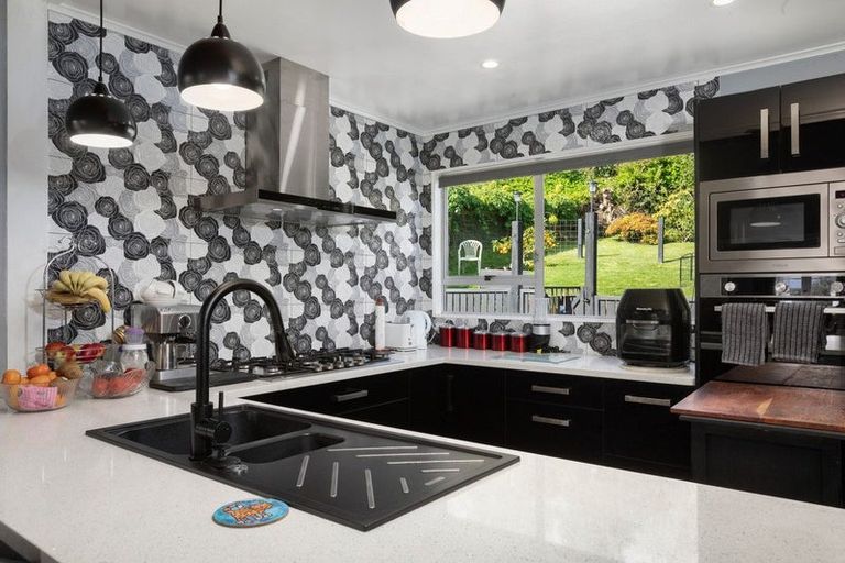 Photo of property in 16 Hill Street, Paeroa, 3600