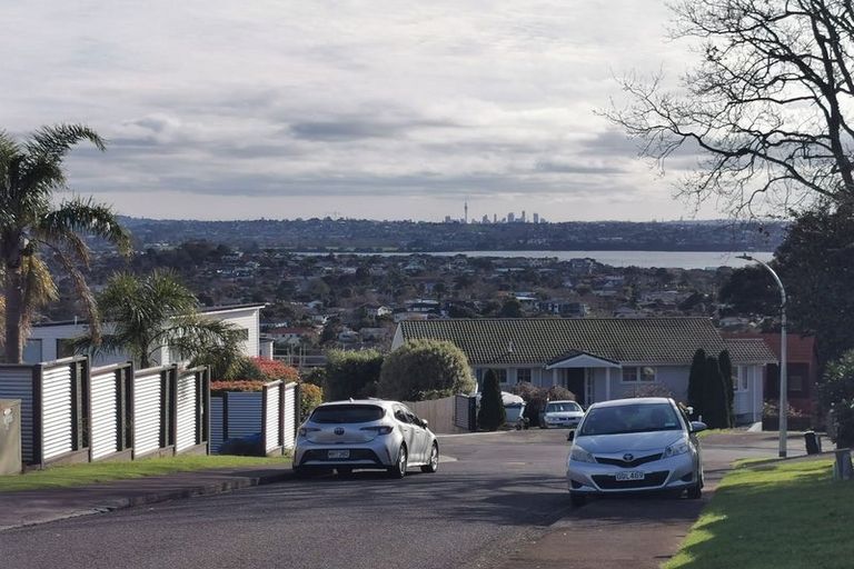 Photo of property in 1a Etherege Place, Howick, Auckland, 2014