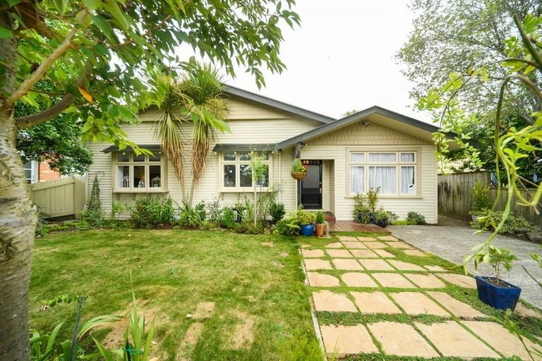 Photo of property in 40 Marne Street, Hokowhitu, Palmerston North, 4410