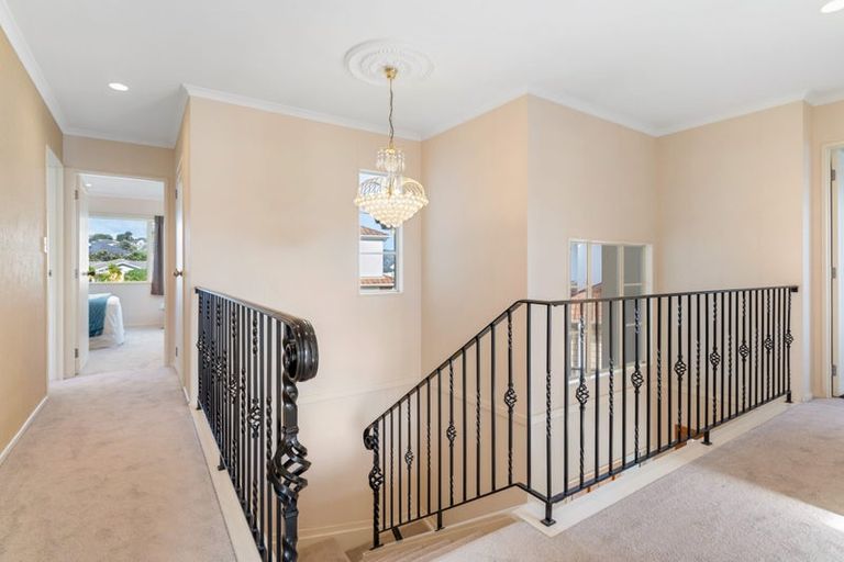 Photo of property in 81a Meadowland Drive, Somerville, Auckland, 2014