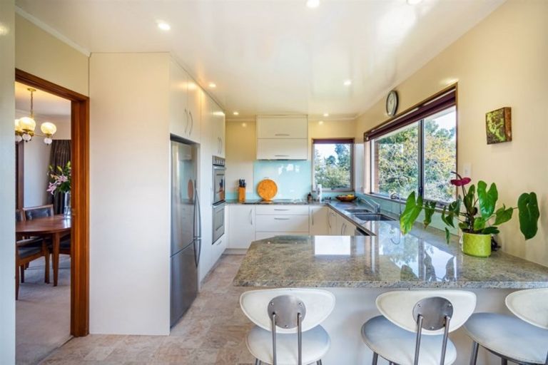 Photo of property in 15 Colin Wild Place, Glenfield, Auckland, 0629