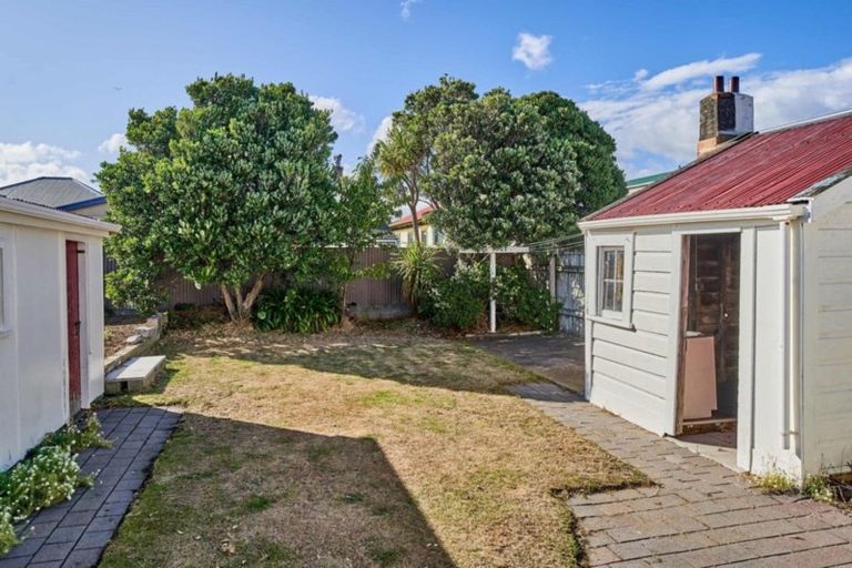 Photo of property in 8 Queen Street, Petone, Lower Hutt, 5012