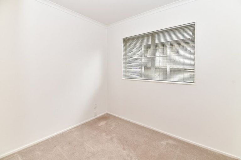 Photo of property in 174 Vipond Road, Stanmore Bay, Whangaparaoa, 0932