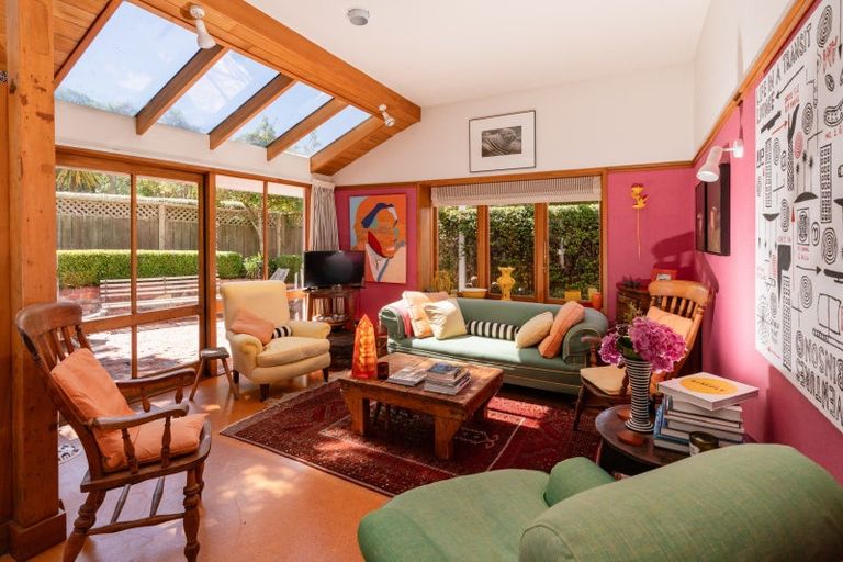 Photo of property in 42 Central Terrace, Kelburn, Wellington, 6012