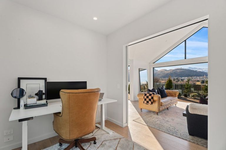 Photo of property in 4 Old Homestead Place, Kawarau Falls, Queenstown, 9300