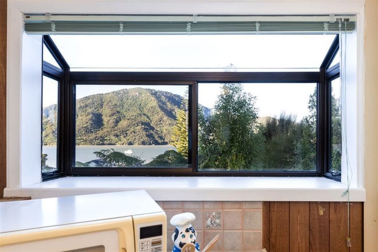 Photo of property in 659 Queen Charlotte Drive, Havelock, Picton, 7281