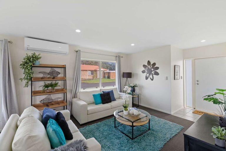 Photo of property in 11/15 O'sullivan Place, Waiuku, 2123