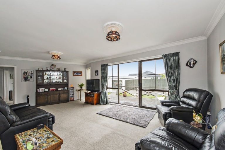 Photo of property in 3 Denise Crescent, Hornby, Christchurch, 8042