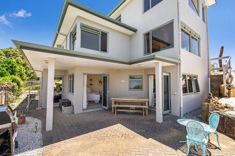 Photo of property in 221 Paku Drive, Tairua, 3508