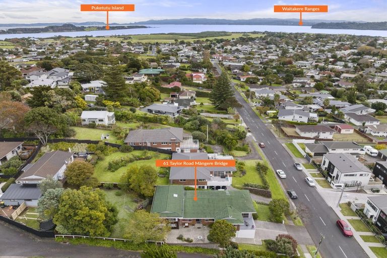 Photo of property in 61 Taylor Road, Mangere Bridge, Auckland, 2022