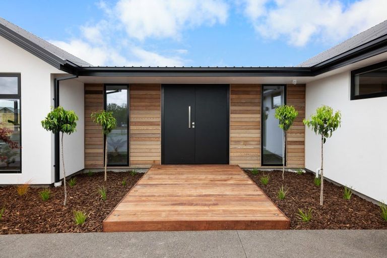 Photo of property in 49 Kingsdowne Drive, West Melton, 7618