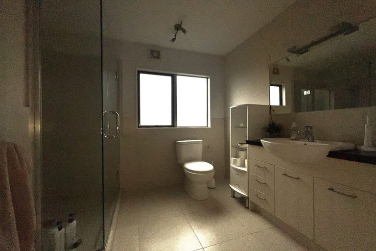 Photo of property in 1b Brighton Terrace, Mairangi Bay, Auckland, 0630