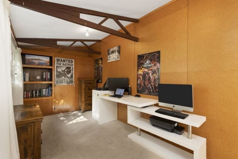 Photo of property in 1/5 Aorangi Place, Birkenhead, Auckland, 0626