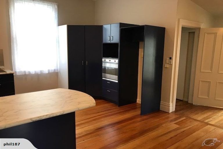 Photo of property in 135 Carlyle Street, Napier South, Napier, 4110