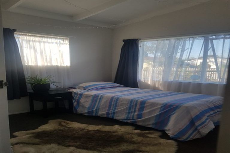 Photo of property in 5 Sequoia Crescent, Owhata, Rotorua, 3010