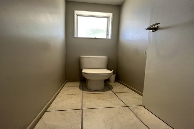 Photo of property in 20 Woolwich Close, Whitby, Porirua, 5024