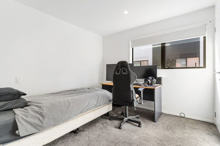 Photo of property in 6/19 Karamu Street, Te Atatu Peninsula, Auckland, 0610