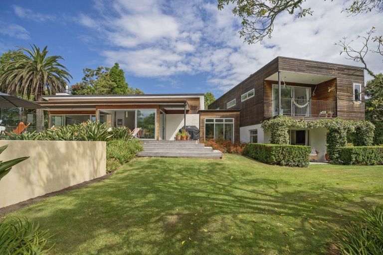 Photo of property in 14 Herbert Drive, Whangamata, 3620