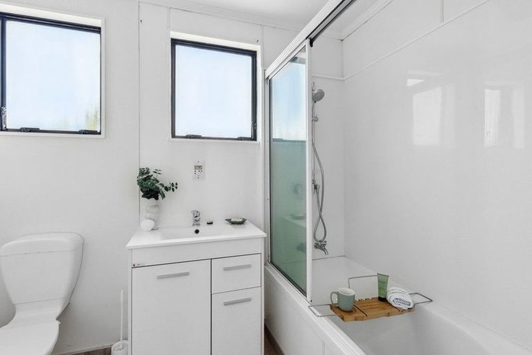 Photo of property in 25 Cedar Drive, Paraparaumu Beach, Paraparaumu, 5032