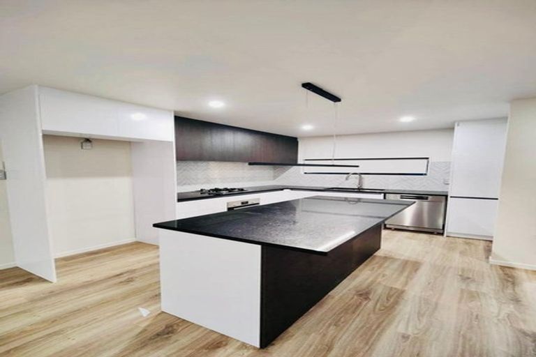 Photo of property in 24b Friedlanders Road, Manurewa, Auckland, 2102