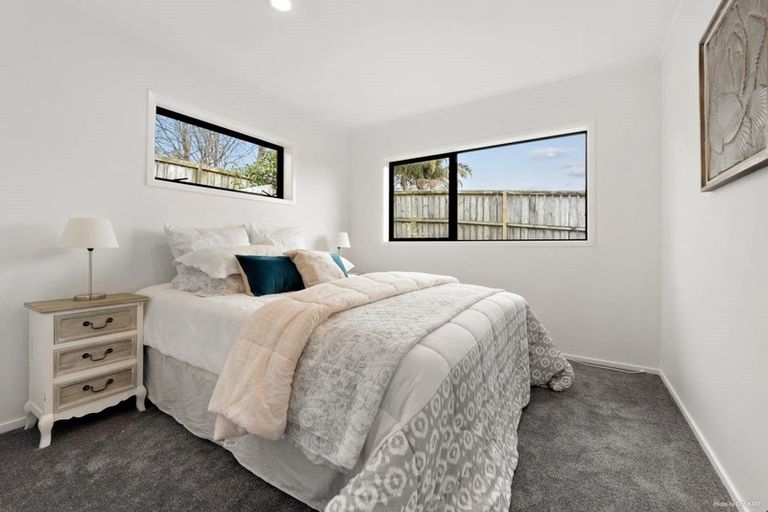 Photo of property in 11 Bob Charles Drive, Golflands, Auckland, 2013