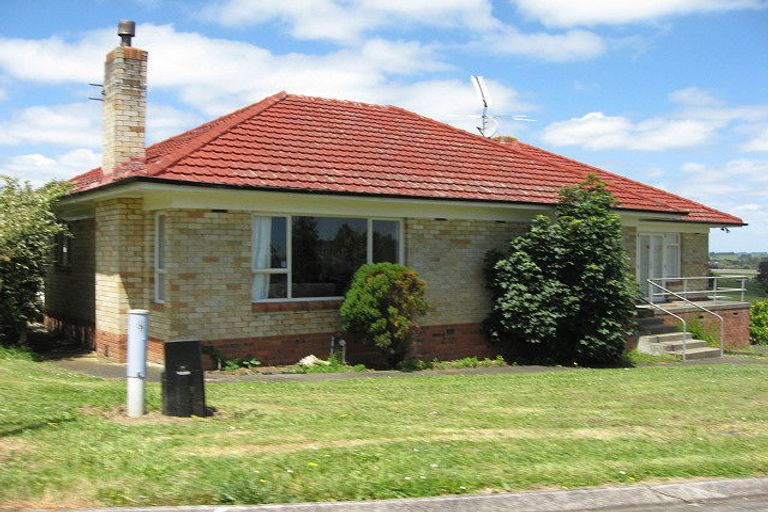 Photo of property in 34b Landscape Road, Pukekohe, 2120