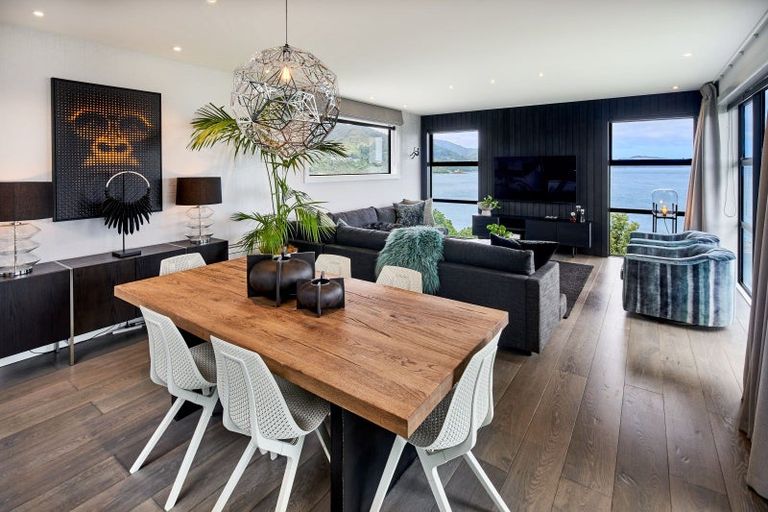 Photo of property in 5 Howard Road, Point Howard, Lower Hutt, 5013