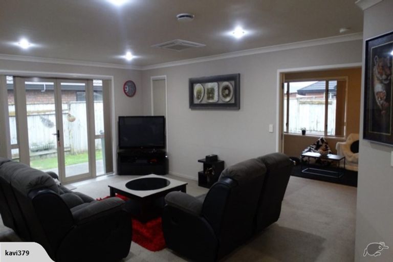 Photo of property in 27 Branigan Parade, Kelvin Grove, Palmerston North, 4414
