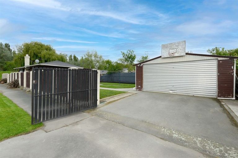 Photo of property in 12 Savage Street, Kainga, Christchurch, 8083