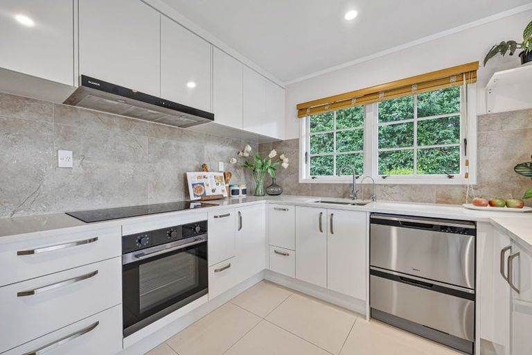 Photo of property in 1/7 Kentigern Close, Pakuranga, Auckland, 2010