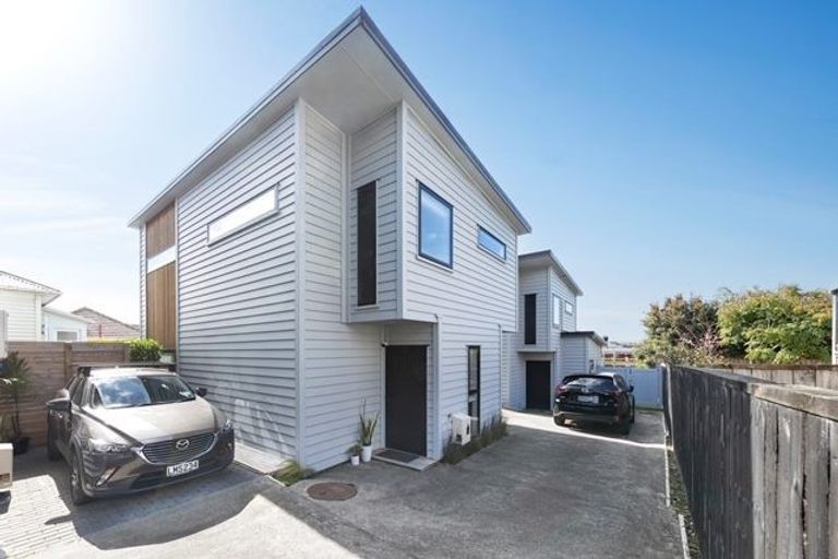 Photo of property in 125c Point Chevalier Road, Point Chevalier, Auckland, 1022